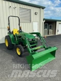 John Deere 3025E Compacttrekkers