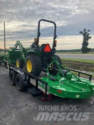John Deere 3025E Compacttrekkers