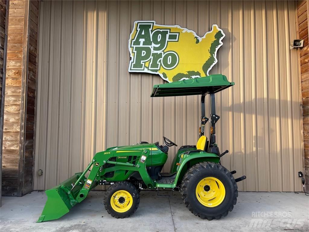 John Deere 3025E Compacttrekkers