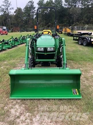 John Deere 3038E Compacttrekkers
