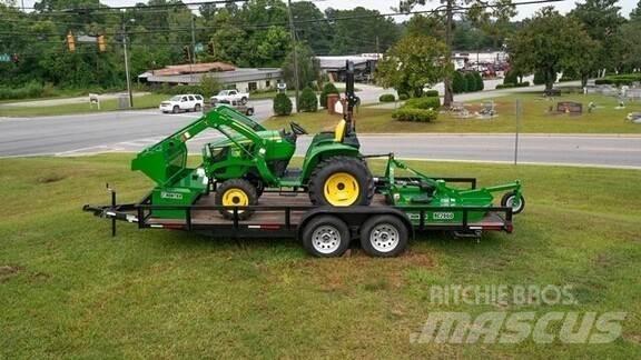 John Deere 3038E Compacttrekkers