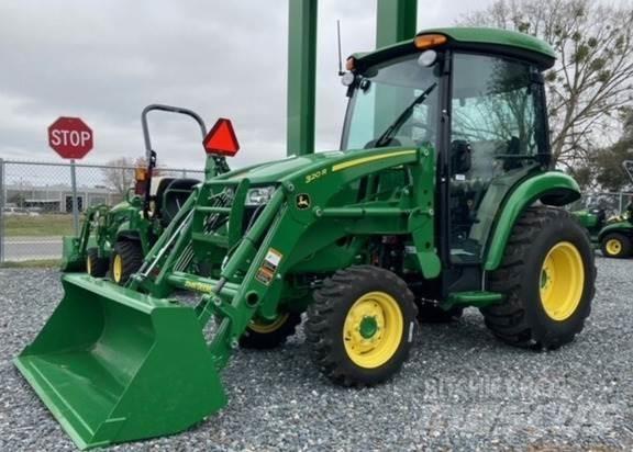 John Deere 3046R Tractoren