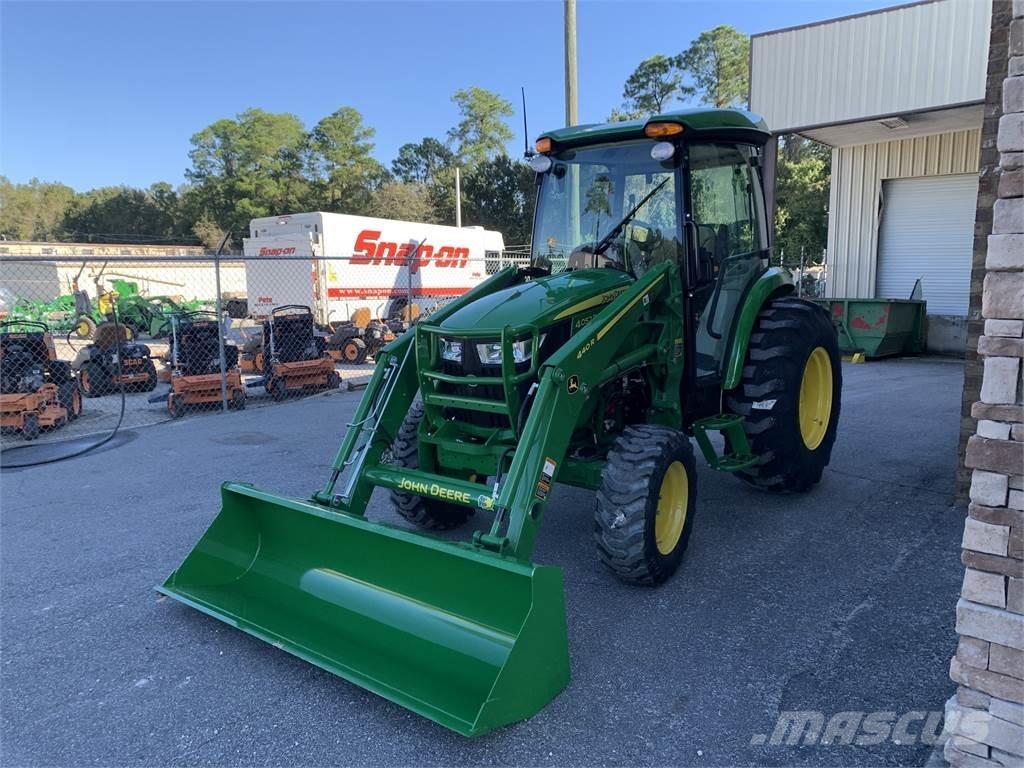 John Deere 4052R Tractoren