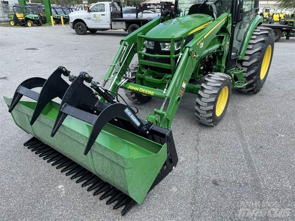 John Deere 4052R Tractoren