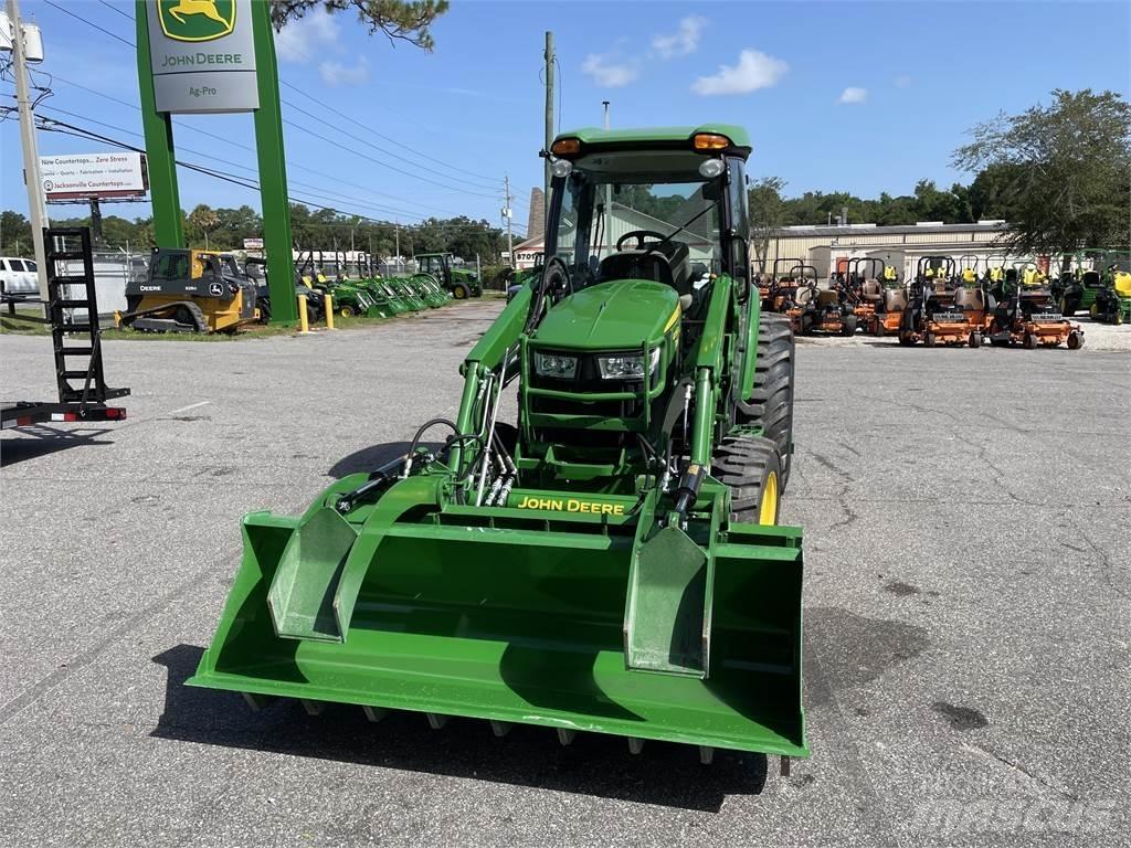 John Deere 4066R Tractoren