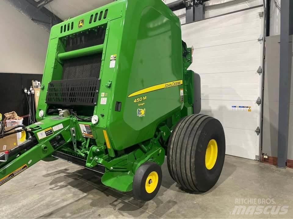 John Deere 450M Ronde-balenpersen
