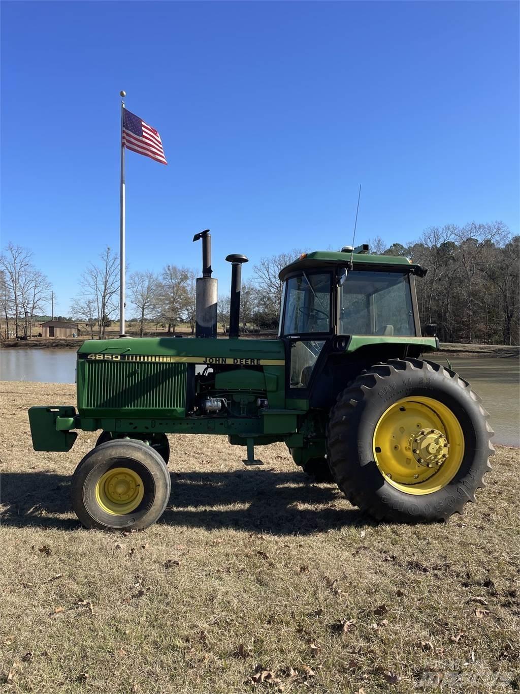 John Deere 4850 Tractoren