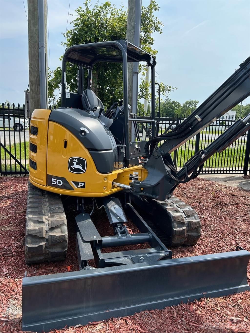 John Deere 50 P Minigraafmachines < 7t