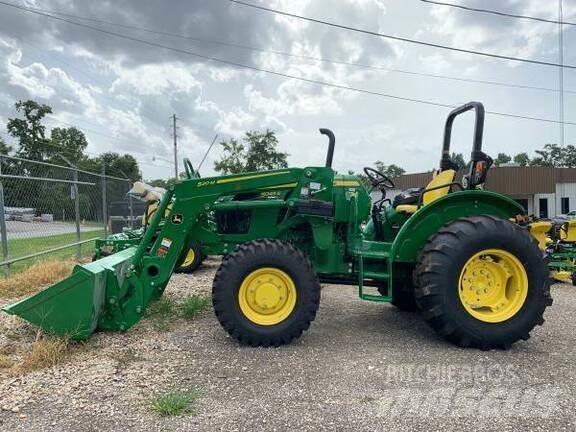 John Deere 5045E Tractoren