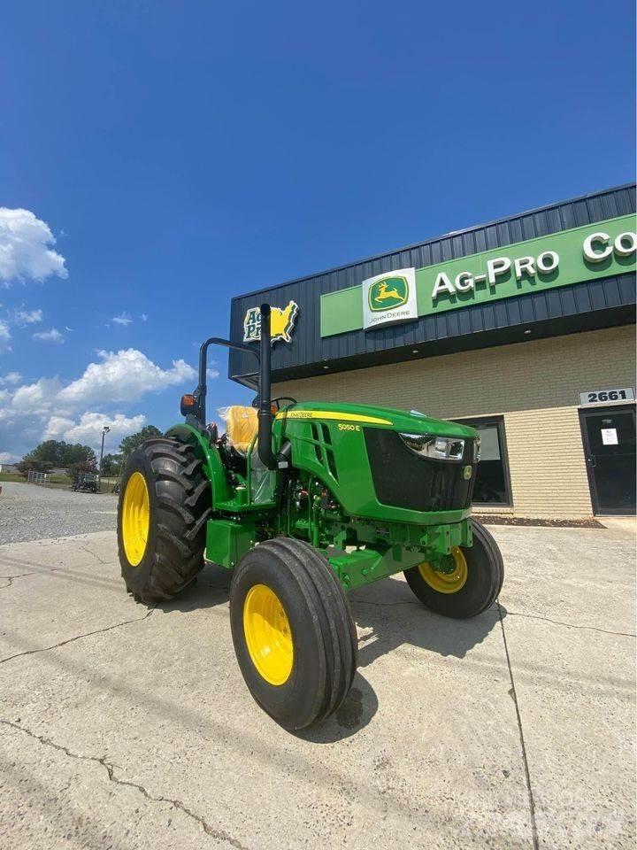 John Deere 5050E Tractoren
