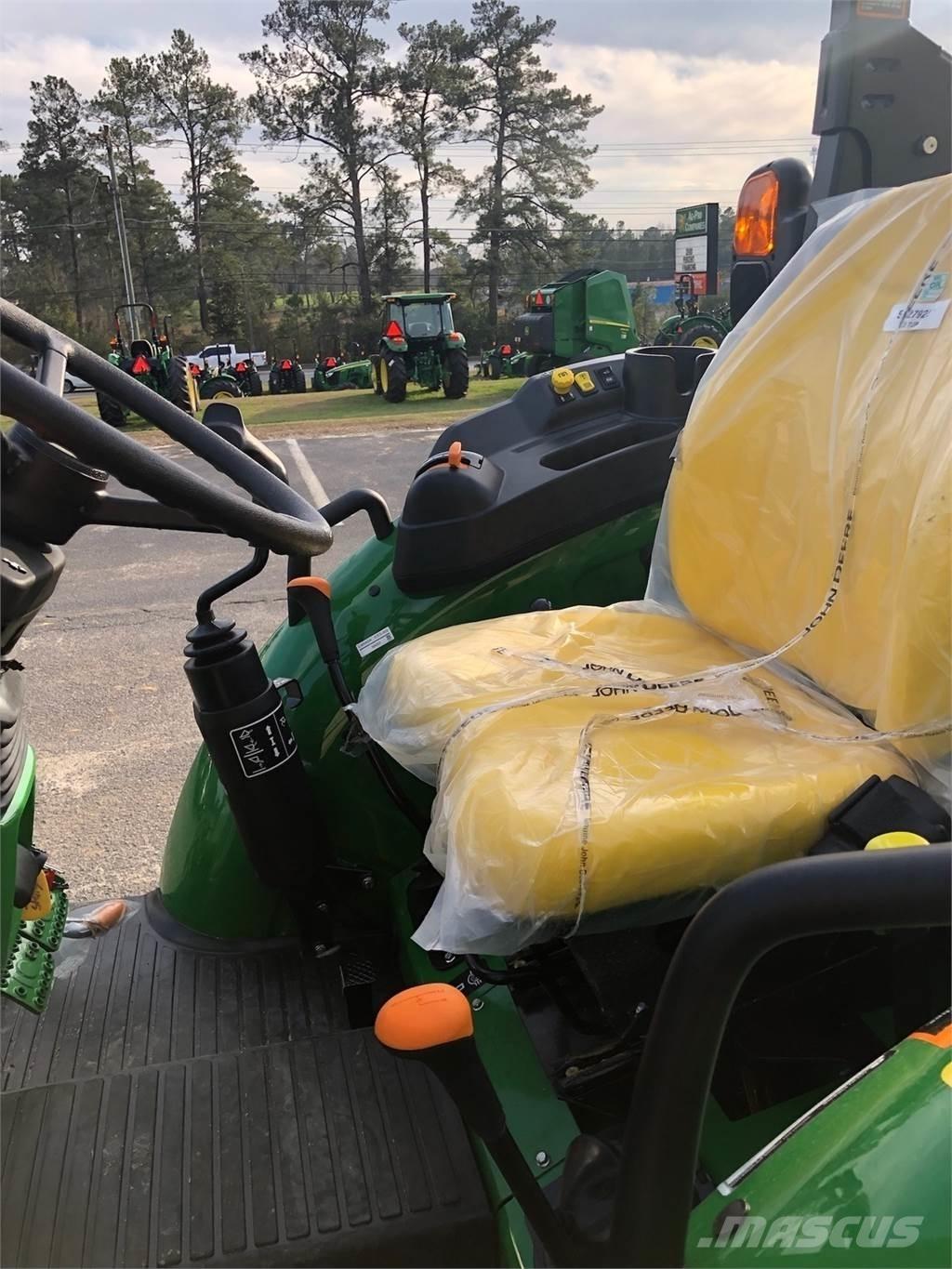 John Deere 5067E Tractoren