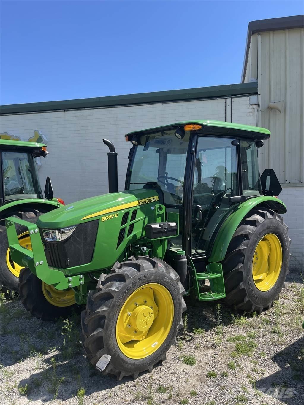 John Deere 5067E Tractoren