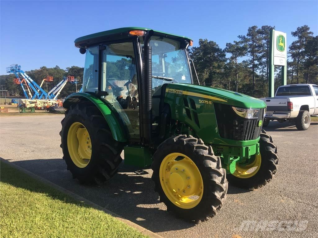 John Deere 5075E Tractoren
