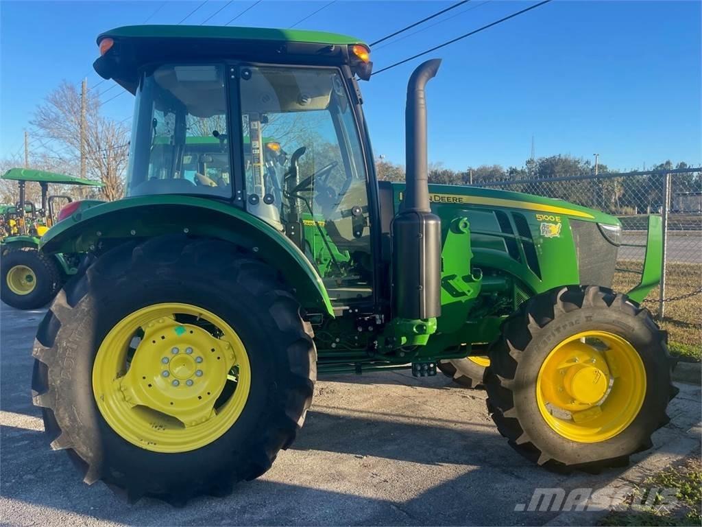John Deere 5075E Tractoren