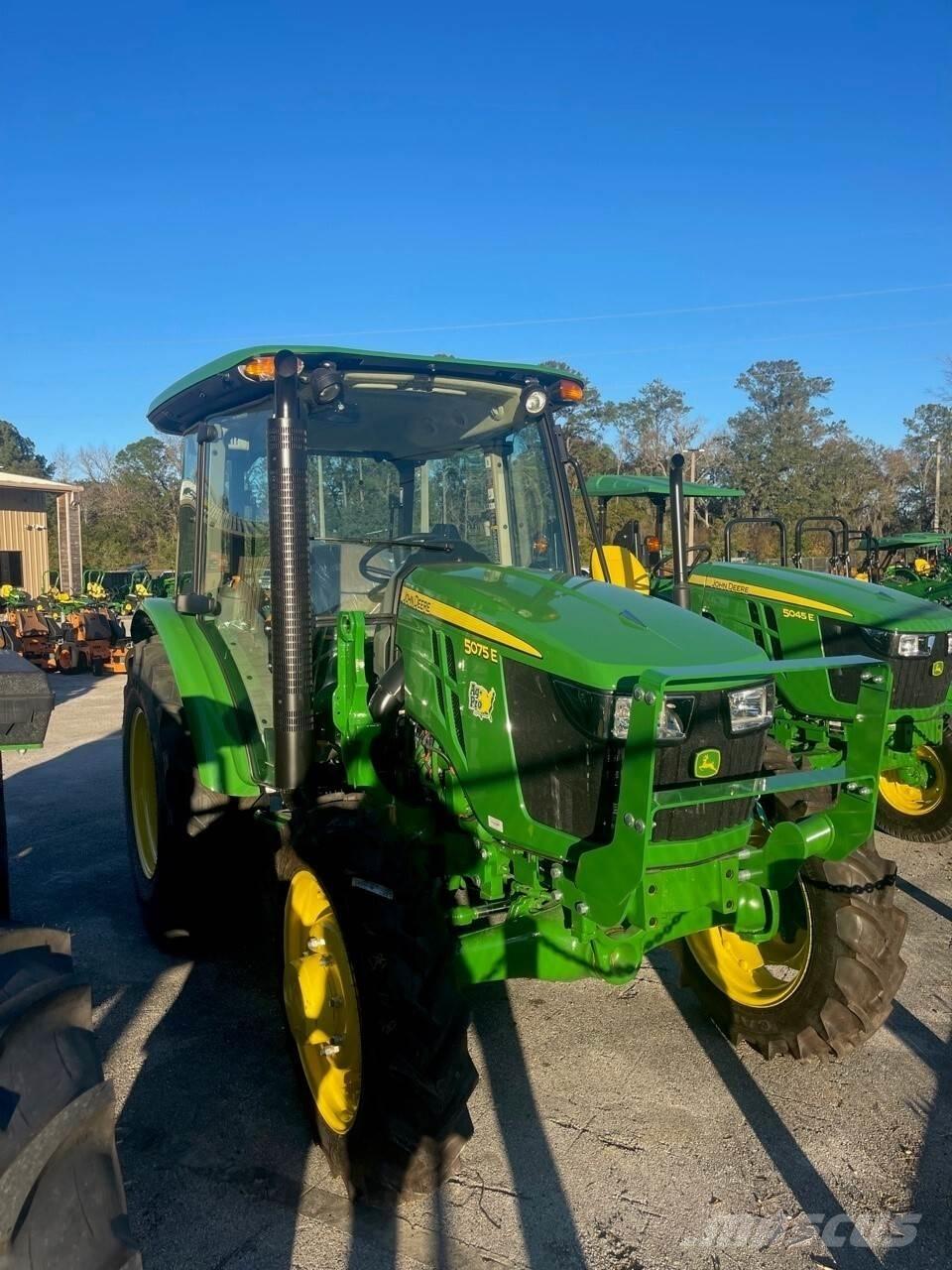 John Deere 5075E Tractoren
