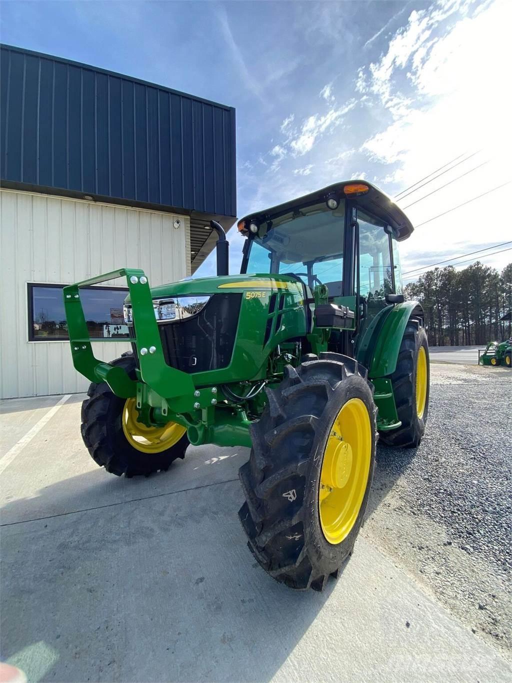 John Deere 5075E Tractoren