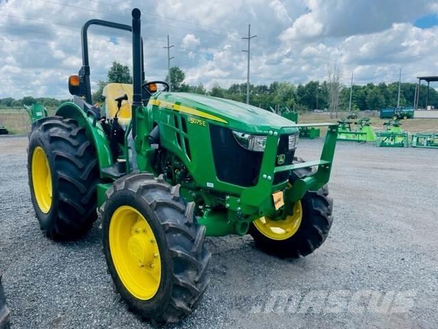 John Deere 5075E Tractoren