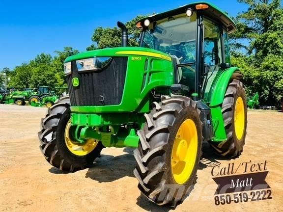 John Deere 5090E Tractoren