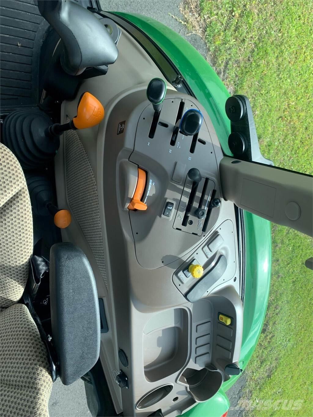 John Deere 5090E Tractoren