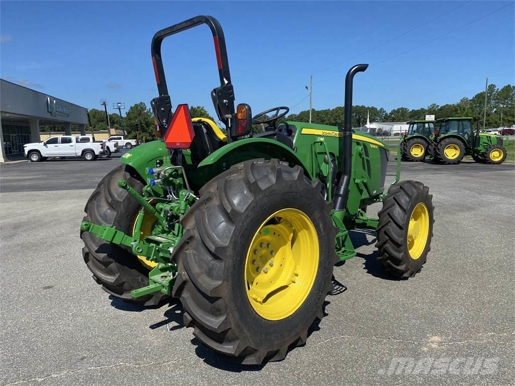 John Deere 5090E Tractoren
