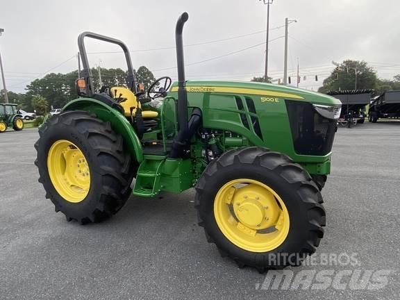 John Deere 5100E Tractoren
