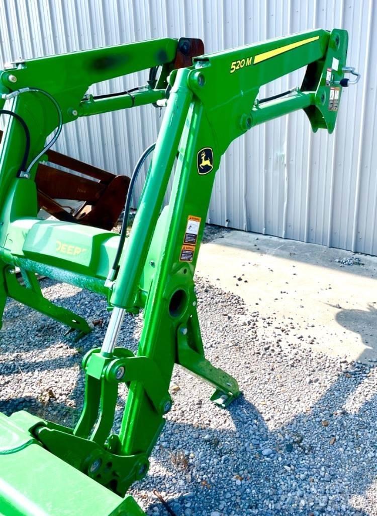 John Deere 520m Tractoren