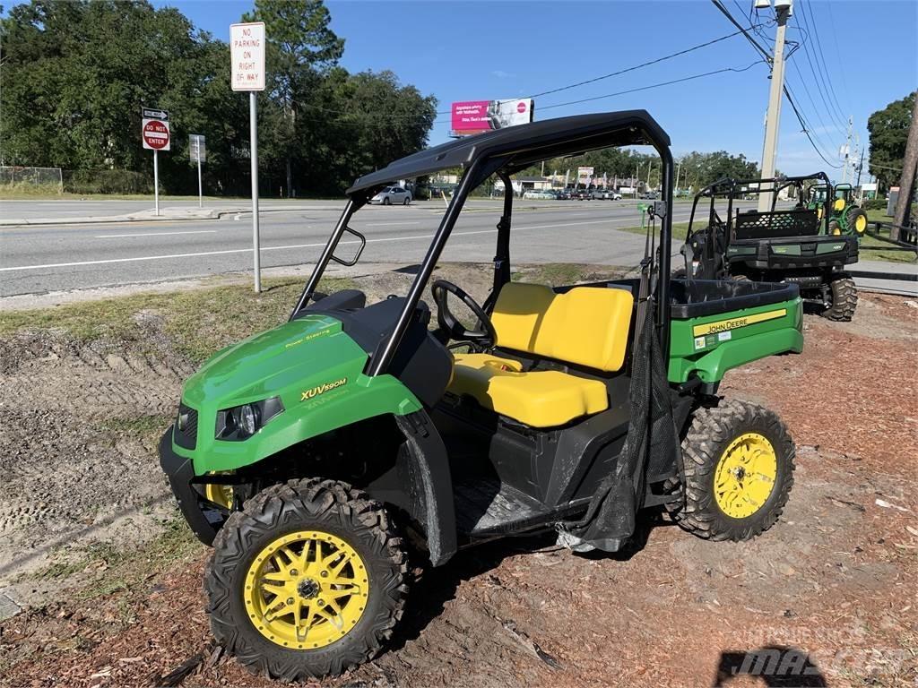 John Deere 590M Utiliteitsmachines