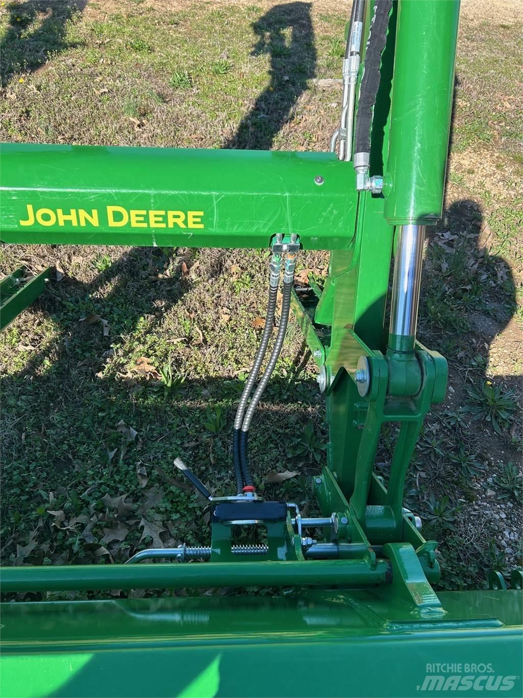John Deere 600R Tractoren