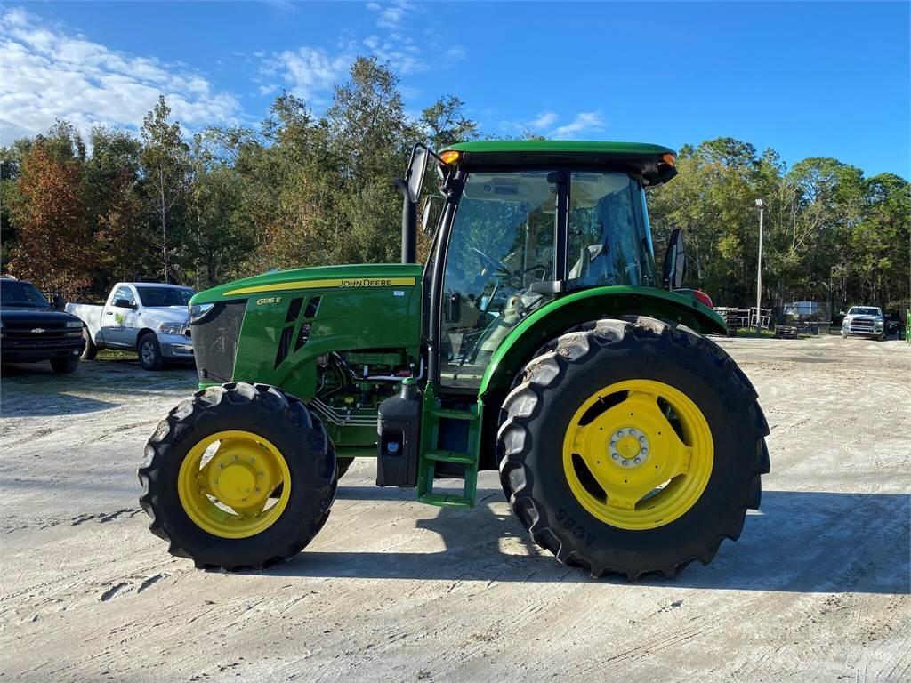 John Deere 6135E Tractoren