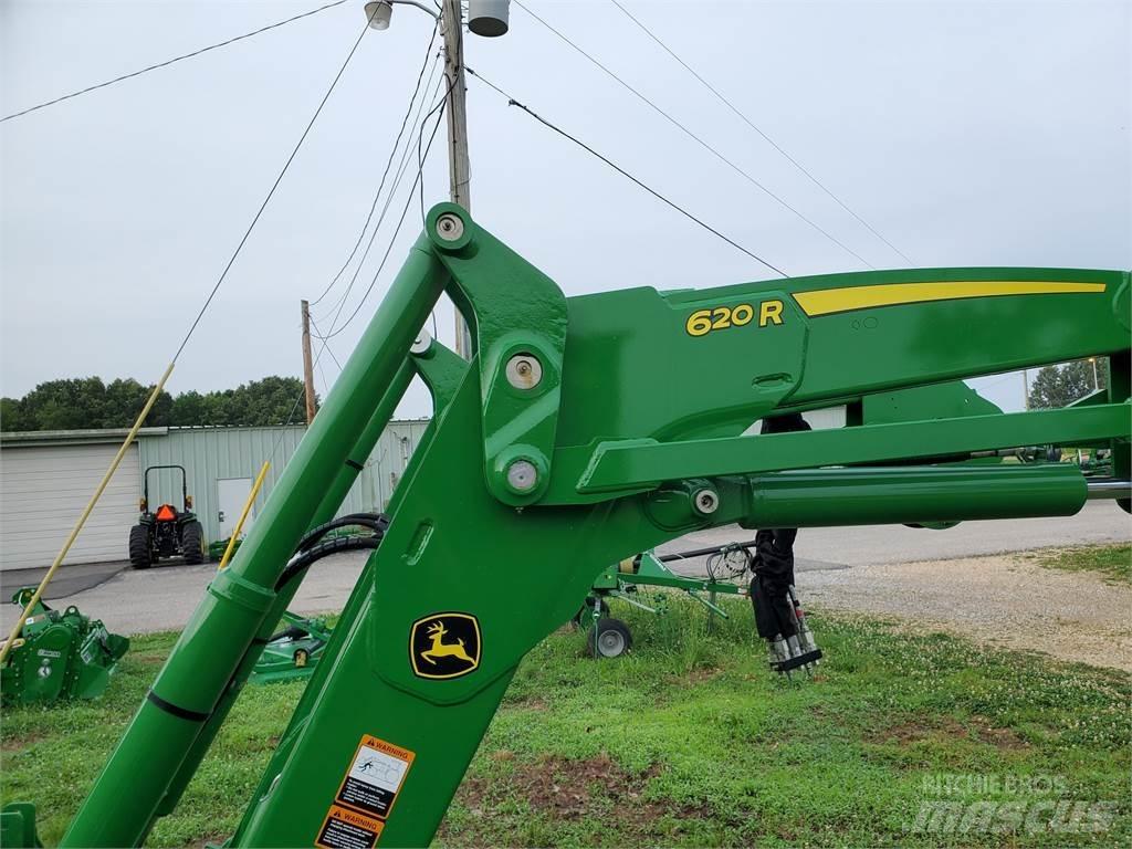 John Deere 620R Tractoren