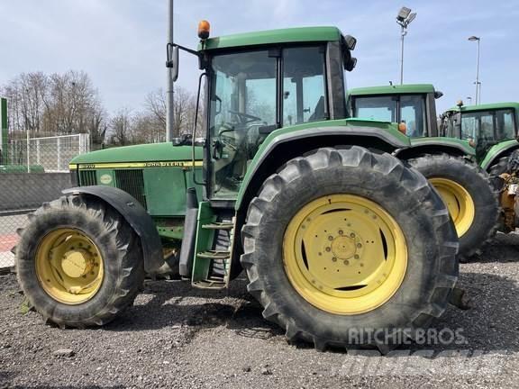 John Deere 6910 Tractoren