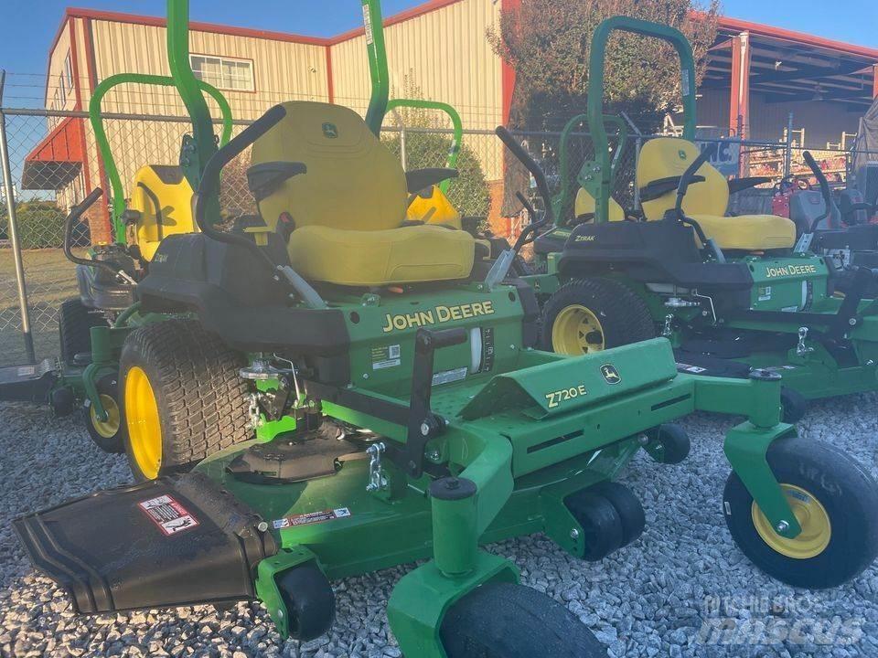 John Deere 720E Zero-turn grasmaaiers