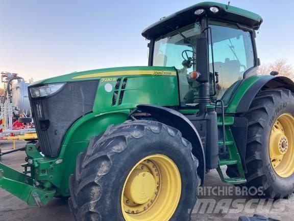 John Deere 7230R Tractoren