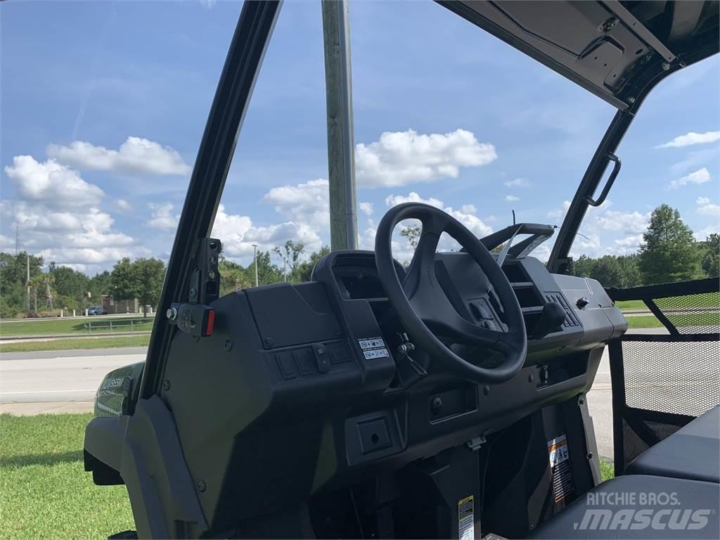 John Deere 865M Utiliteitsmachines