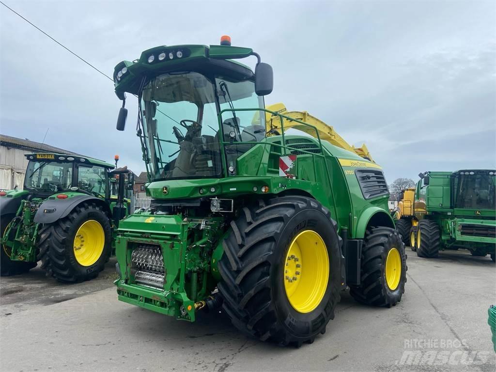John Deere 9700 Getrokken veldhakselaar