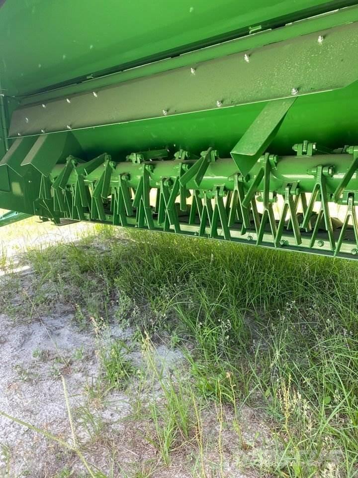 John Deere C350 Maaikneuzers