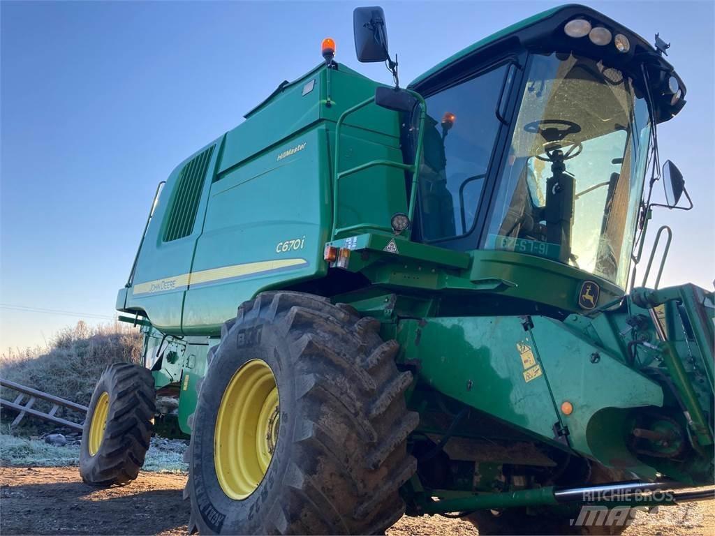 John Deere C670 Maaidorsmachines