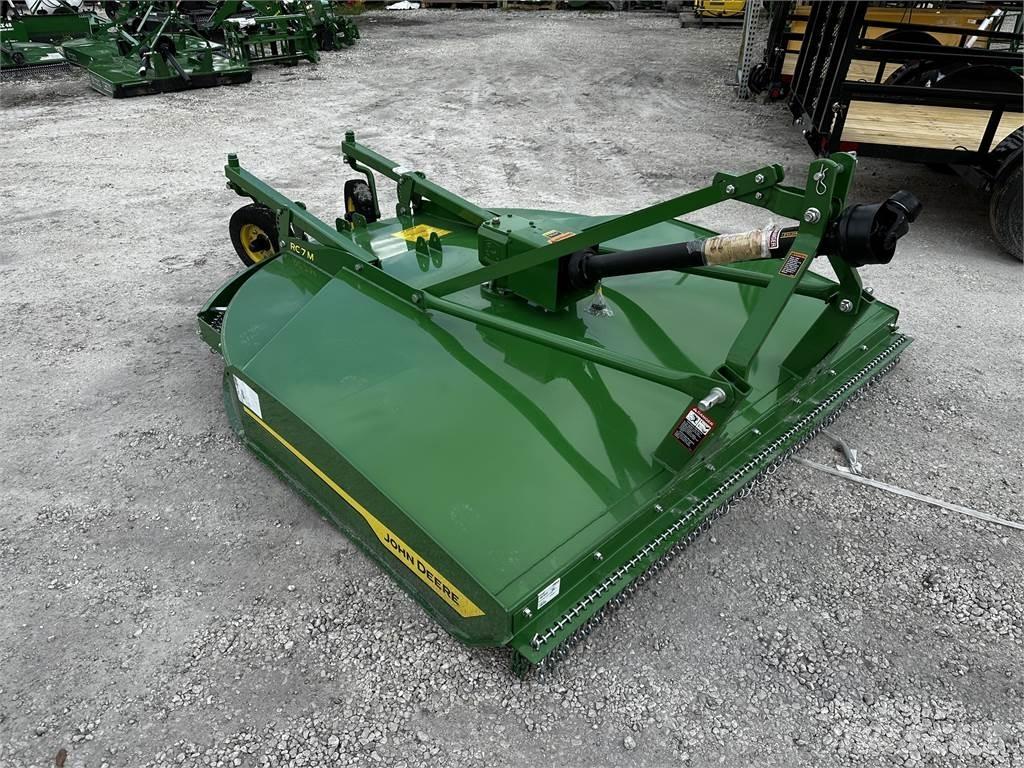 John Deere RC7M Balenhakselaars, -snijders en -afwikkelaars