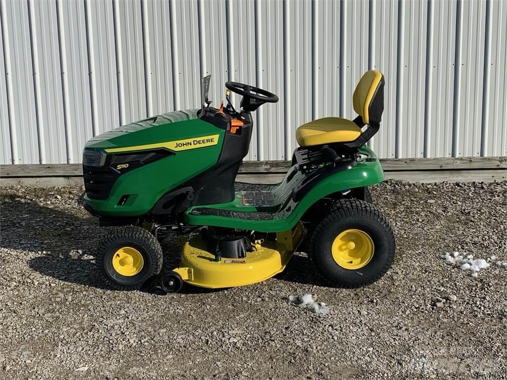 John Deere S110 Rijmaaiers