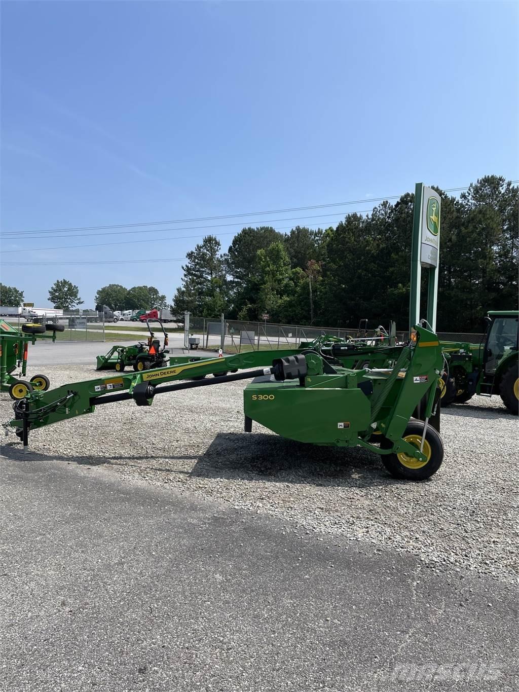 John Deere S300 Maaikneuzers