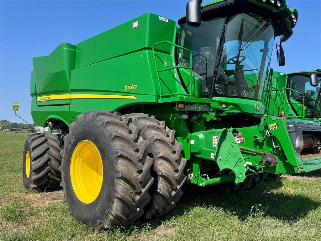John Deere S790 Maaidorsmachines