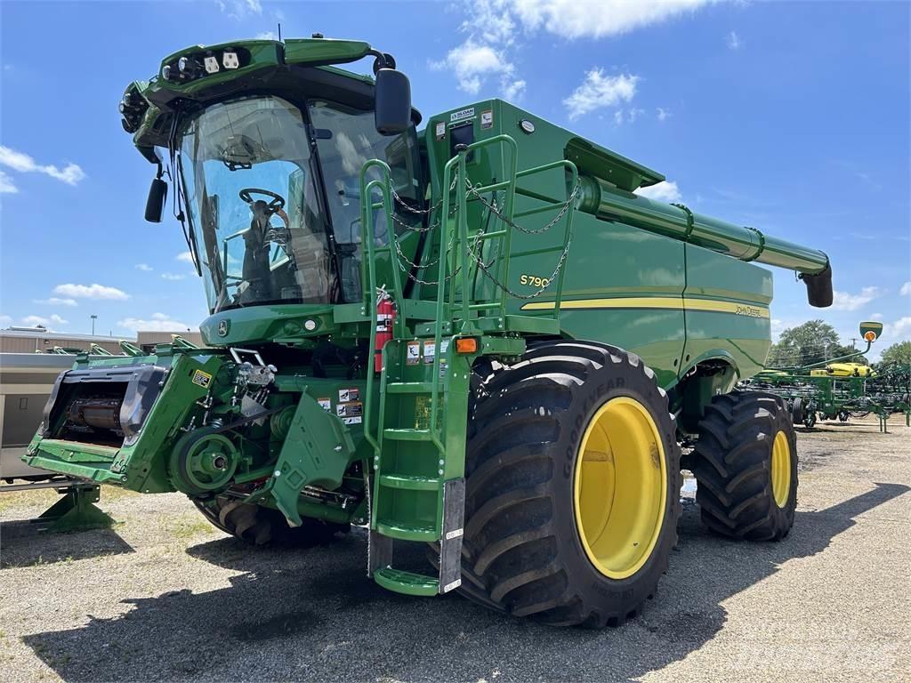 John Deere S790 Maaidorsmachines