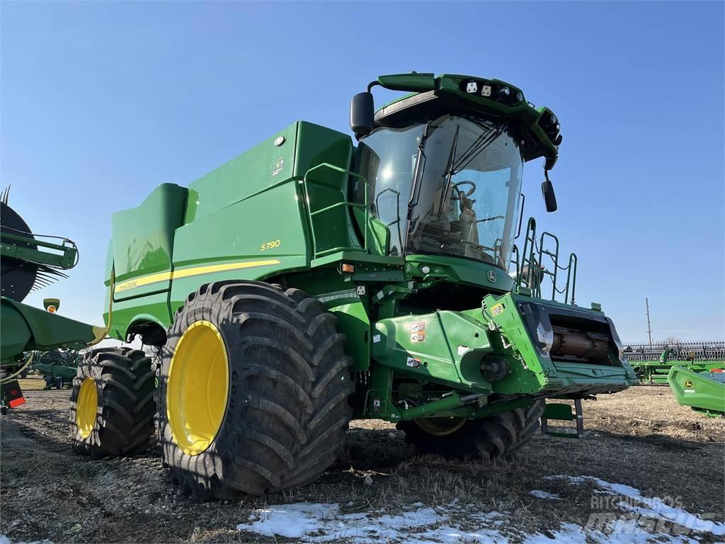 John Deere S790 Maaidorsmachines