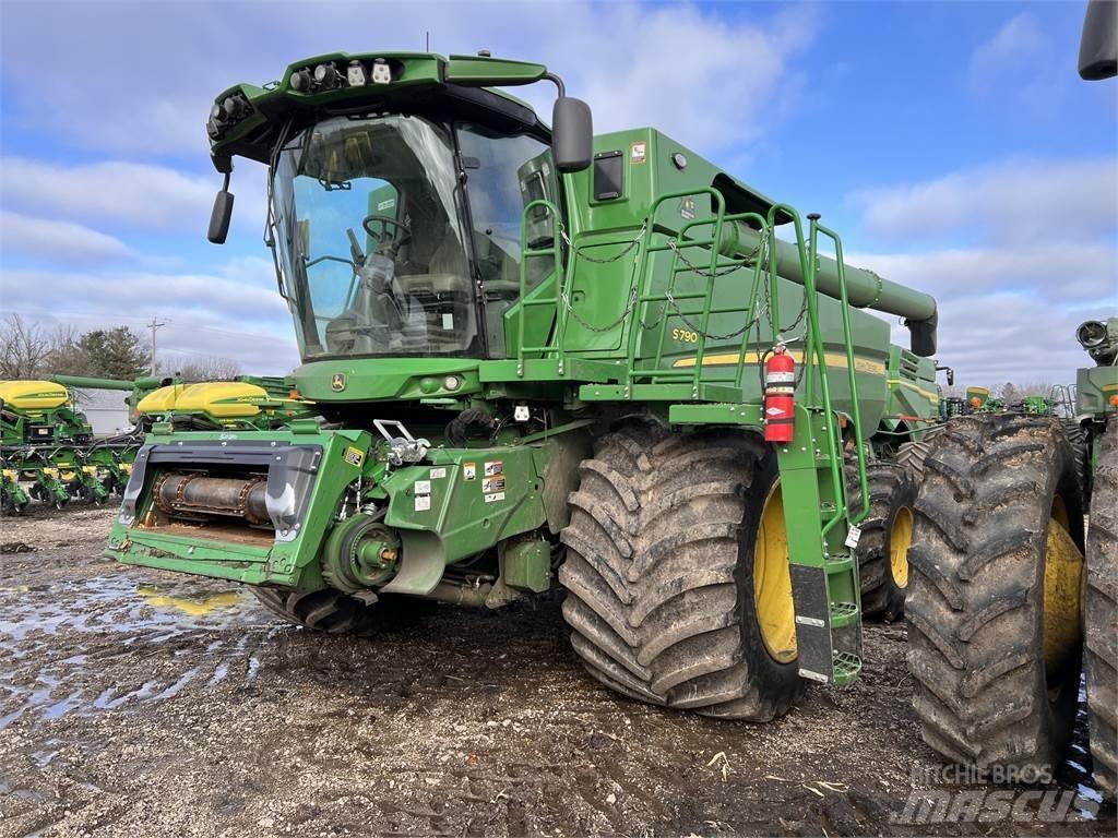 John Deere S790 Maaidorsmachines