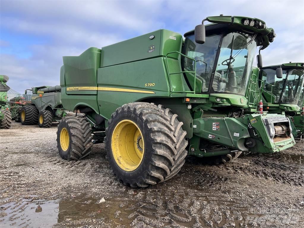 John Deere S790 Maaidorsmachines