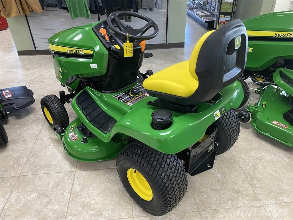 John Deere X330 Compacttrekkers