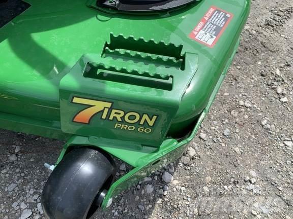 John Deere Z930M Zero-turn grasmaaiers
