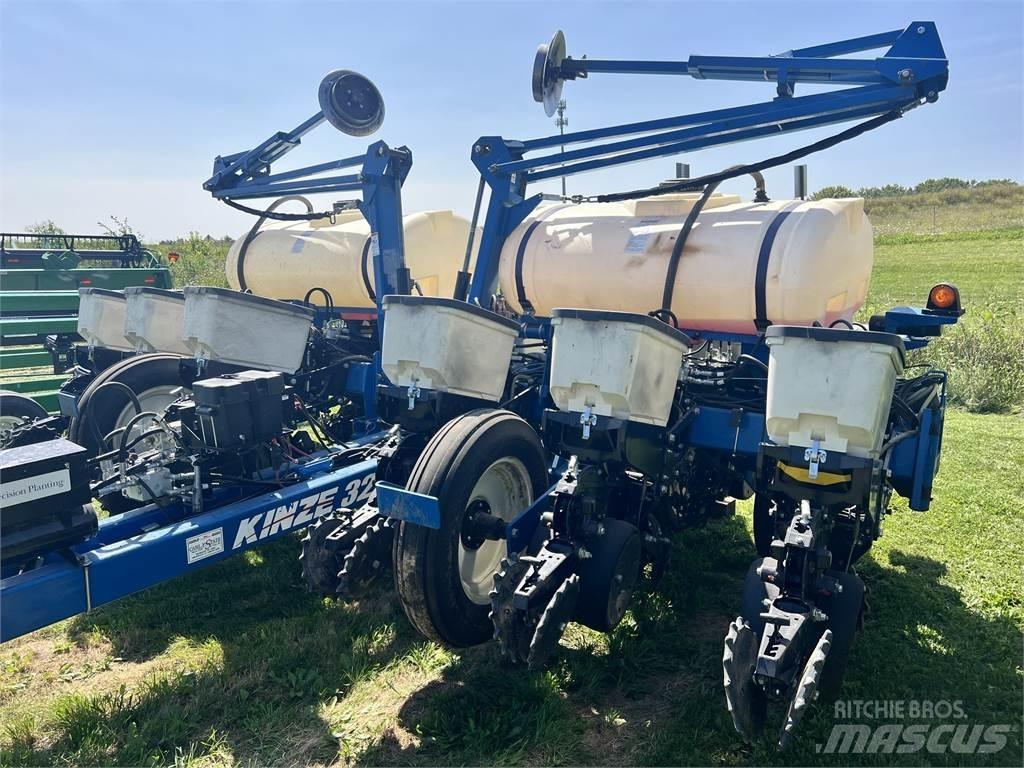 Kinze 3200 Plantmachines