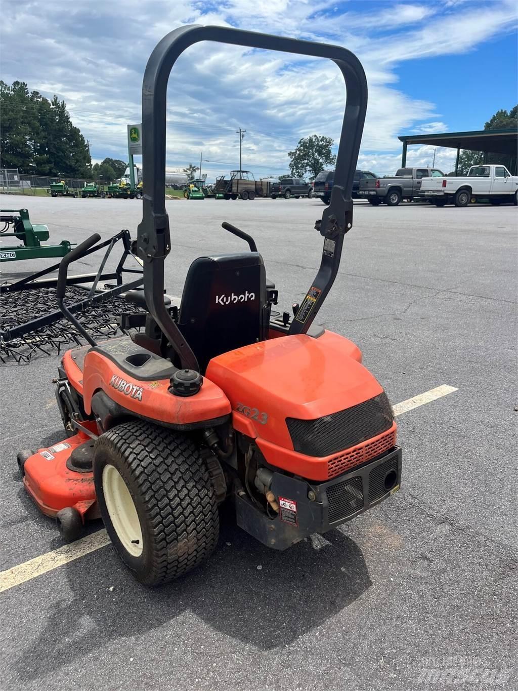 Kubota ZG23 Zero-turn grasmaaiers