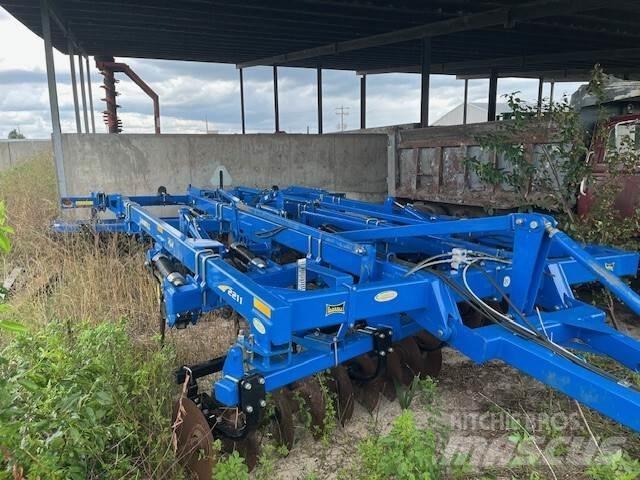 Landoll 2211-11 Beitelploeg